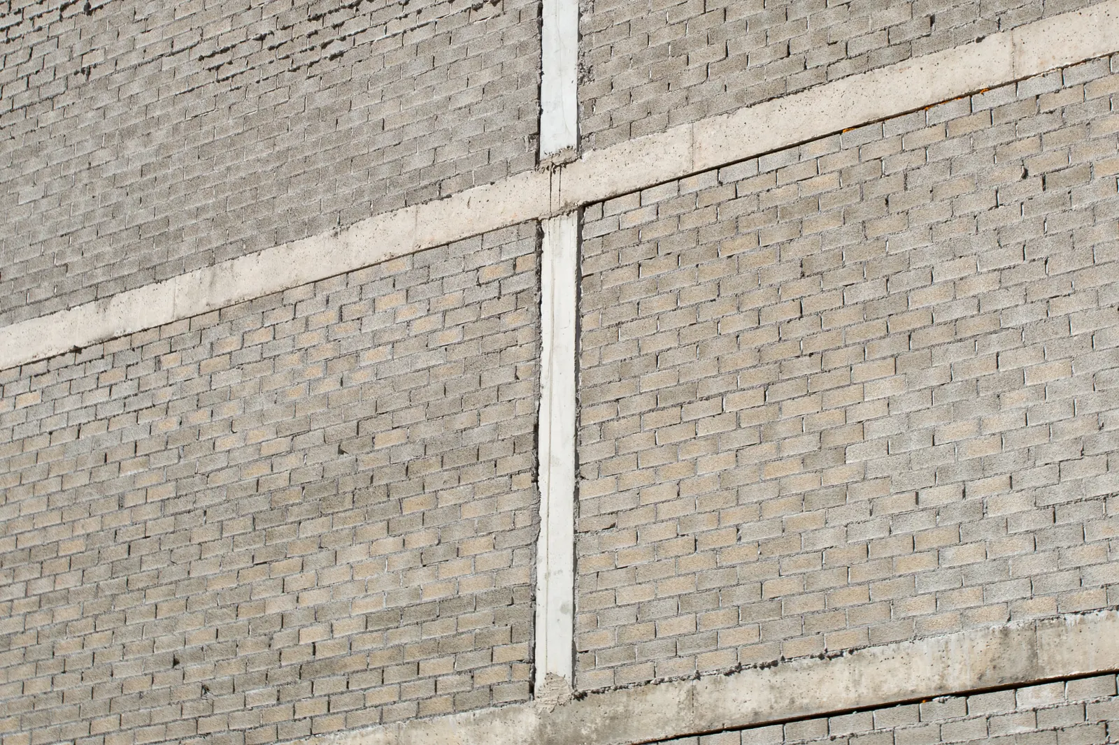 Muro de bloques de hormigón en obra